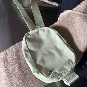 Lulu everywhere Crossbody Bag